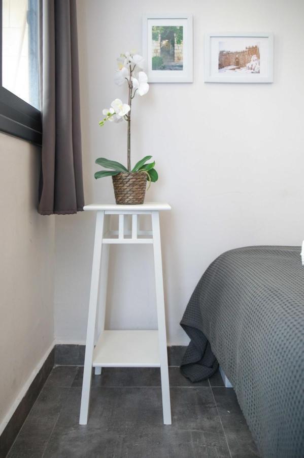 ירושלים Gabriel Apartments - Jaffa Street By The Market מראה חיצוני תמונה